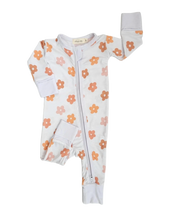 Load image into Gallery viewer, Daisy Zipper Romper Baby