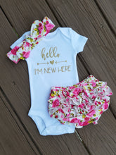 Load image into Gallery viewer, Alana Hello I&#39;m New Here Newborn Outfit Hello World Bodysuit Coming Home Outfit Girl - Adassa Rose