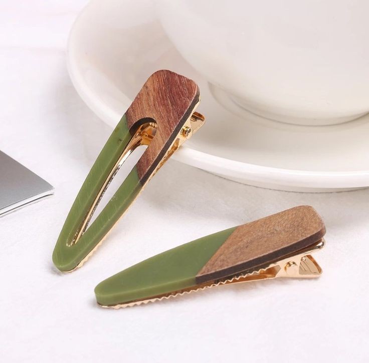 Yemi Wooden Acrylic Hair Clips Green Apple - Adassa Rose