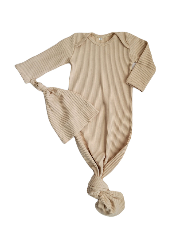 Knotted Baby Gown And Hat Set | Ribbed Sand - Adassa Rose