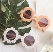 Load image into Gallery viewer, Flower Sunnies Kids Sunglasses - Adassa Rose